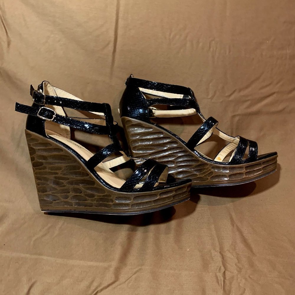 *PRICE DROP* Max&Cleo Platform Wedge Sandals
